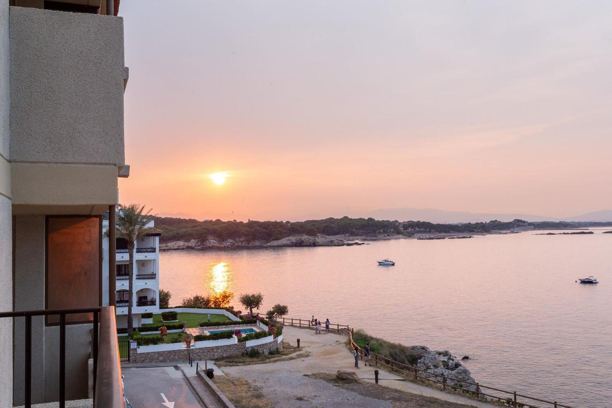 Apartamento El Capitan L' Escala Esterno foto